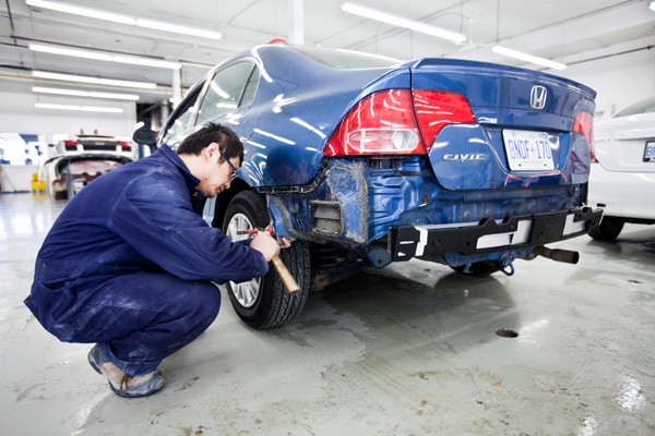How Qualified is the Auto Body Specialist?